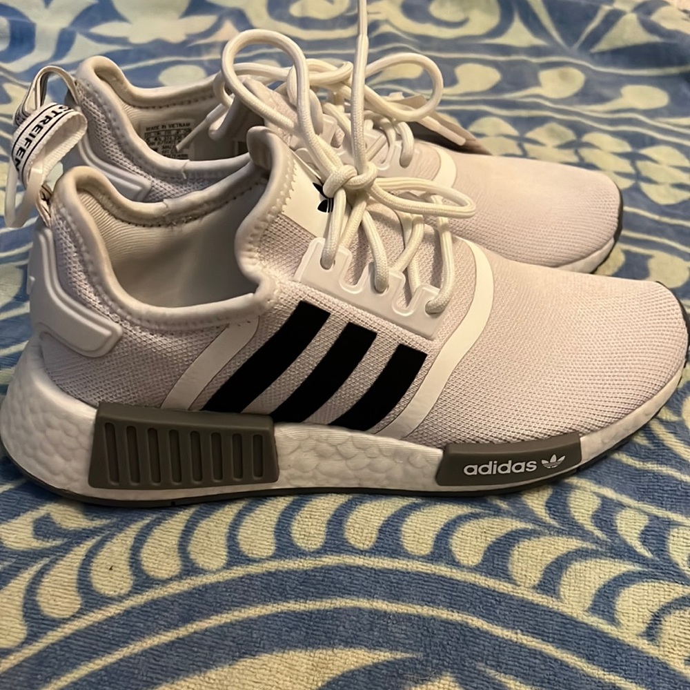 ***SOLD*** Adidas NMD R1 Primeblue
